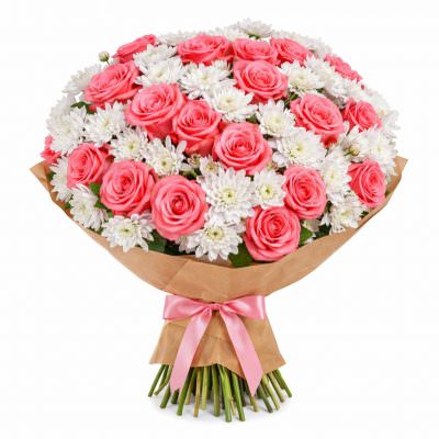 Букет из красных роз и хризантем «Элегантный акцент»