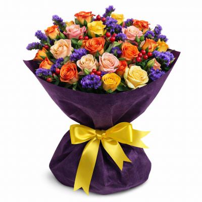 Дизайнерский букет с розами «Цветочный карнавал»