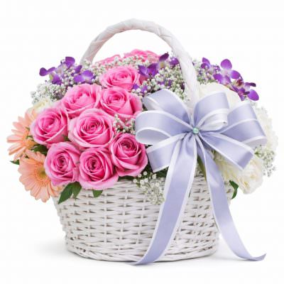 Подарочная цветочная композиция «Нежные оттенки»