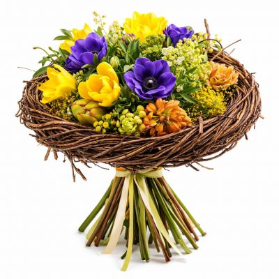 Красивый букет из ароматных цветов «Лесная сказка»